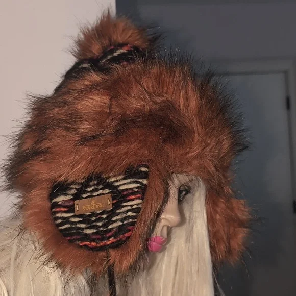 Starling Faux Fox Fur Fleece Lined Warm Winter Knit Hat NWOT Small - Picture 10 of 10